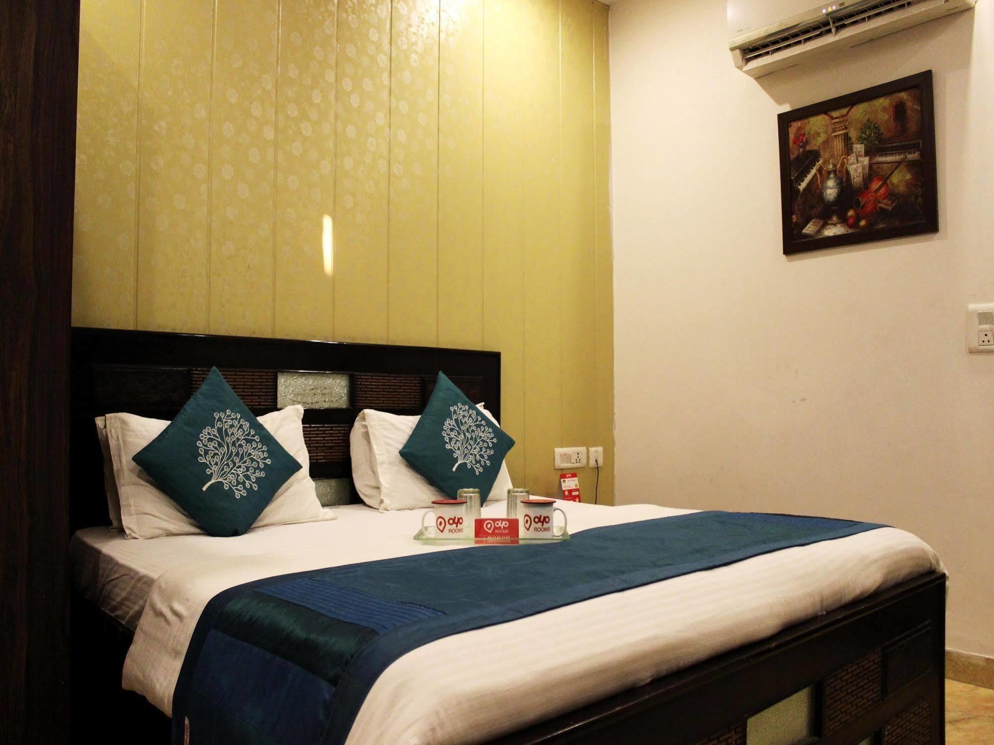 Fabhotel Royal Mirage I Delhi  Exterior photo